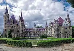 Le château de Moszna&nbsp;(pl) à Moszna en Pologne.