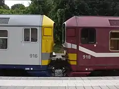 Des AM86 portant les deux livrées se sont longtemps côtoyées.