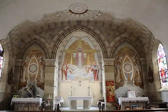 Abside de l'église Saint-Pierre peinte par Duilio Donzelli.