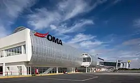 Avión en la plataforma del Aeropuerto de San Luis Potosí