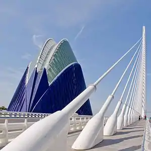L'Àgora, dans la Cité des arts et des sciences de Valence (par Santiago Calatrava Valls, 2009).