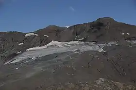 Vue du glacier depuis le sommet de la pointe des Lessières au sud-ouest en août 2015.