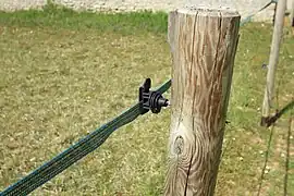 Ruban de clôture électrique.