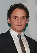 Anton Yelchin interprète Kyle Reese adolescent dans Terminator Renaissance.