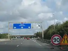 A10, sortie no&nbsp;13 fléchée Artenay.