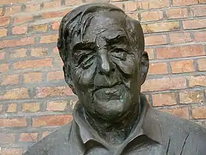 Buste de Gyöngyi Szathmáry au Panthéon national de Szeged