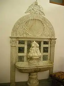 Lavabo Renaissance par Francesco di Simone Ferrucci et Gregorio di Lorenzo&nbsp;(it).