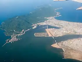 Vue aérienne de la montage Sơn Trà.