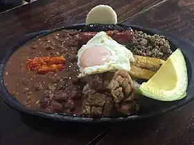 Image illustrative de l’article Bandeja paisa