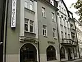 Ülikooli tänav 8, Hôtel Barclay