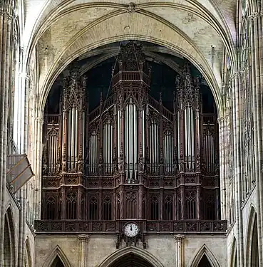 Grand orgue de la cathédrale-basilique de Saint-Denis.