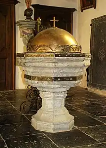 Fonts baptismaux.