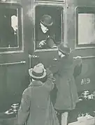 Le président Bernardino Machado (15 décembre 1917) partant pour son exil.