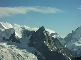 Vue du Blanc de Moming (à gauche) et du Besso (au centre) depuis la cabane de Tracuit.