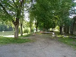 Bord de l'Agout à Vielmur-sur-Agout.