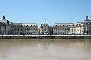Place de la Bourse à Bordeaux (1730-1755), œuvre de Jacques Gabriel et son fils Ange-Jacques.