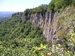 Vue des orgues de Bort depuis le sentier d'observation.