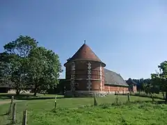 Le colombier du Manoir de Beaumont Inscrit MH (1996)