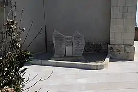 Le monument aux morts.