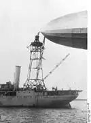 Relié à sa nourrice de l'USS Patoka.