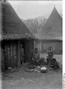 Femme et enfants Nyasoso (1903).