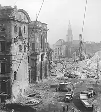 Démolition du château de Berlin en 1950.