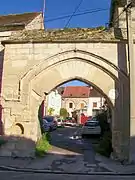 Porte de ferme du XIIIe&nbsp;siècle