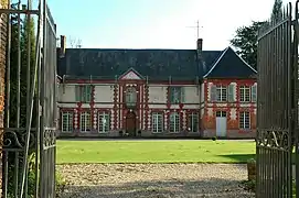 Le château de Busménard.