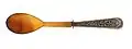 Cuillère en corne et argent.