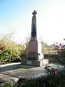 Monument aux morts pour la patrie.