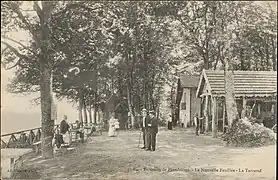 La terrasse de la Nouvelle-Fuillée.