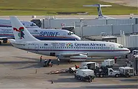 Cayman Airways Boeing 737-200 à Fort Lauderdale en 2003.