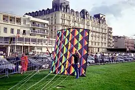 Un cerf-volant Edo. (1992)