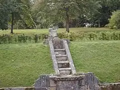 Une des fontaines qui agrémentent le parc.