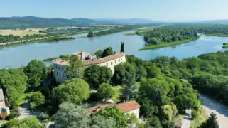 Château de Cadarache. Vue sur la Durance et le Verdon