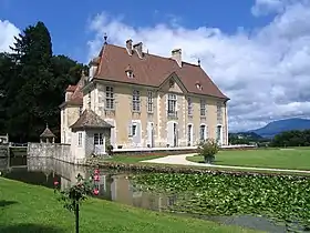Le château de Longpra.