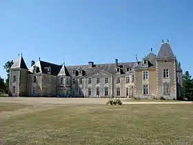 Le château de Panloy.