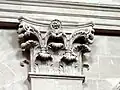 Chapiteau corinthien.
