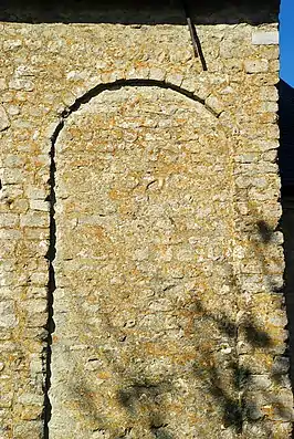 Arcade en plein cintre.