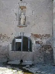 La fontaine dite miraculeuse.