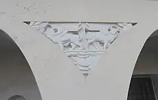 Marc (lion ailé) et Luc (taureau ailé)