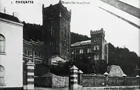 Le puits no&nbsp;1 peu de temps après sa reconstruction.