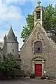Chapelle de la Congrgation et tour du château de Josselin.