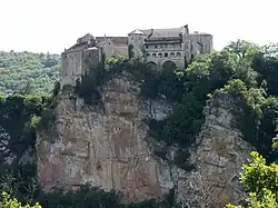 Vue nord-est des châteaux.