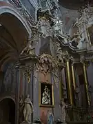 Autel latéral de gauche consacré à Notre Dame.