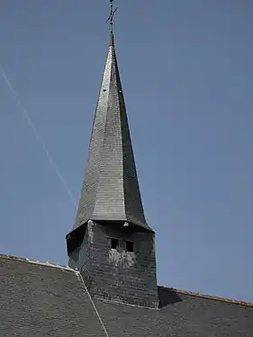 Clocher tors de l'église de Reugny.