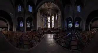 Vue panoramique 360° de l'intérieur de la collégiale (1).