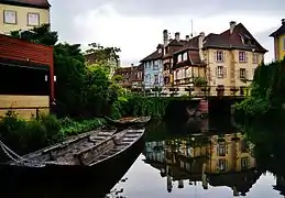 Barques traditionnelles à font plat.