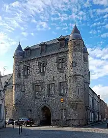 Château de Bailleul (1411).