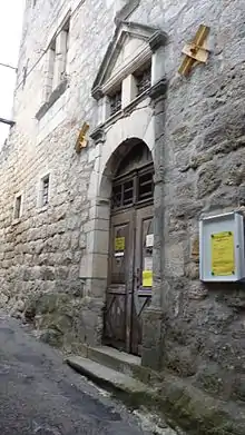 L'entrée principale.